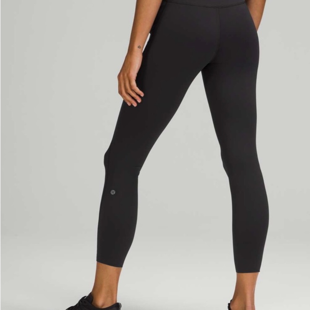 Lululemon NWT Base Pace High-rise 25” size 6 black